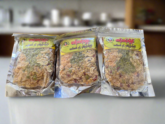 တင့်တင့်လှိုင် နှစ်ပြန်ကြော်